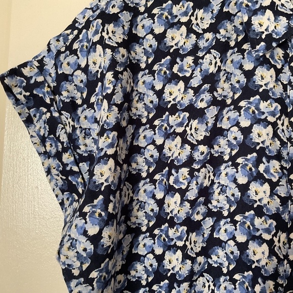 NWT POLO RALPH LAUREN BLUE MULTI FLORAL LINEN CUFFED DOLMAN SLEEVE BUTTON DOWN - Picture 4 of 15